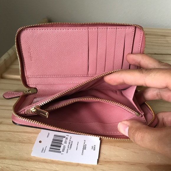 Coach wallet🎈🎈 - Picture 7 of 7
